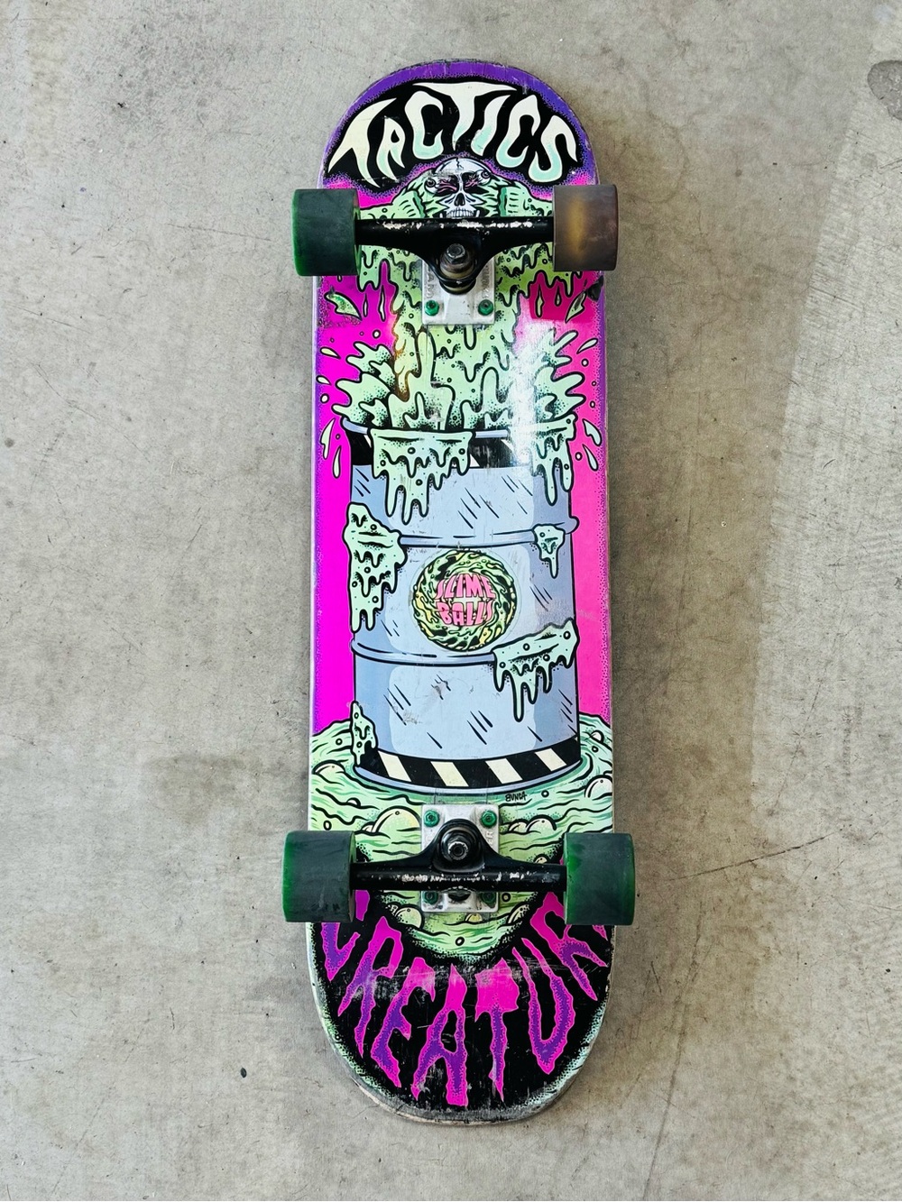 Tactics Boardshop Creature ‘Slime Balls’ Complete Skateboard